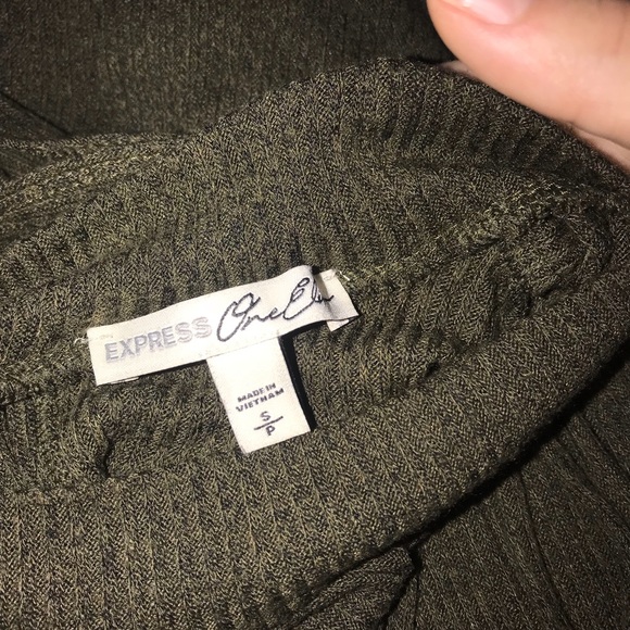 Express Muscle Tank! - Picture 3 of 4